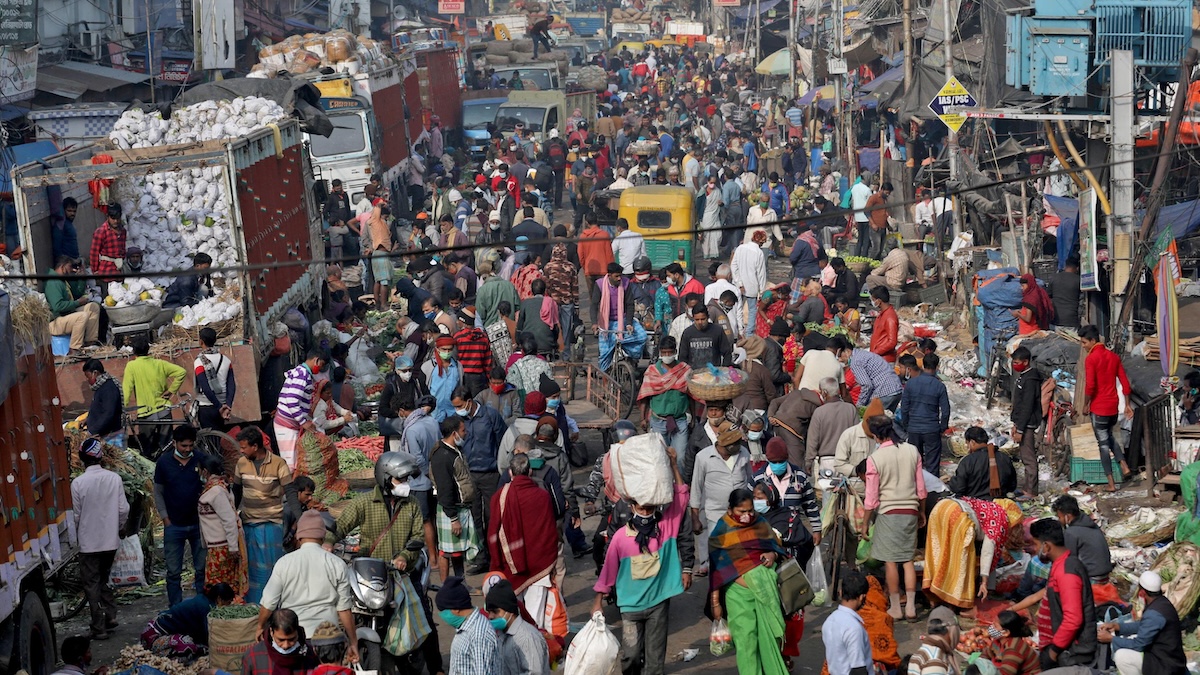 5 Facts: How the World Population is Expected to Change by 2100